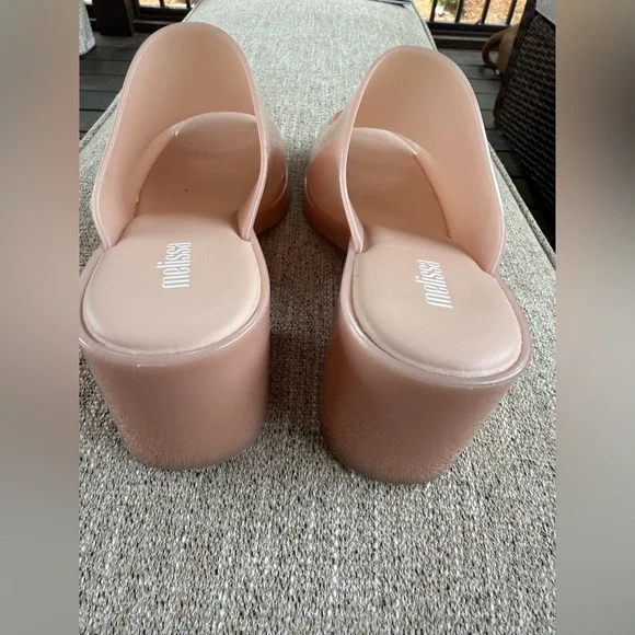 Melissa block heel, open toe, mule sandal! Size 8 (37) and these are adorable! - Picture 6 of 9